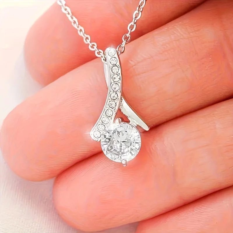 Zirconia Decor Pendant Necklace