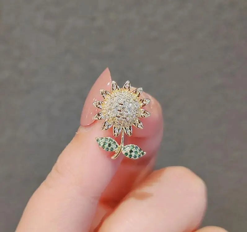 Elegant Gold Color Rose Flower Brooches For Women Girls Rhinestone CZ Luxury Women Accessories