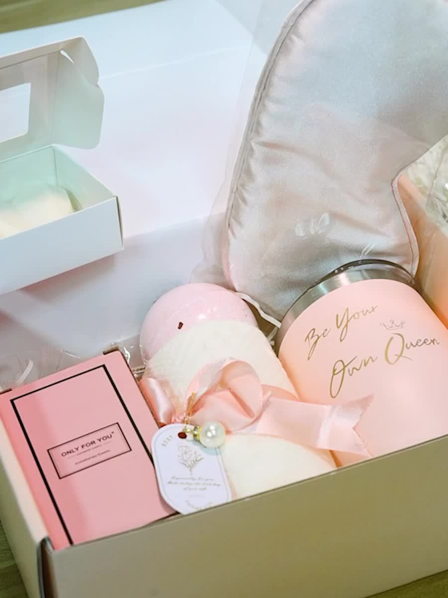 Artisan Grape Shaped Soap, Unique Handmade Body Wash Bar for Women. Cute & Aesthetic Guest Soap for Bathroom Decor. Ideal Wedding Favor, Mother's Day Gift, or Easter Basket Stuffer. A Viral TikTok Find for a Relaxing & Fun Sh